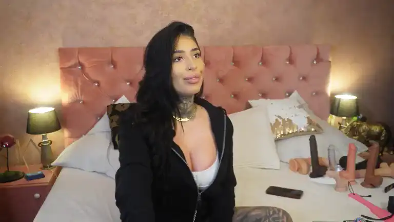 Aariss – [Streamate] Cute Webcam Girl Webcam Goddes Adult – 2025-02-18 16:47:44