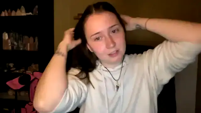 Kirabee – [Myfreecams] Stunning Shows Ass Hottest Webcam Babe – 2025-04-20 07:38:58