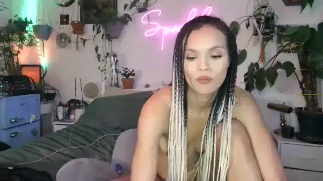 Sparkl3s – [Myfreecams] Onlyfans Sexy Girl Only Fun Club Video – 2025-01-25 02:48:33