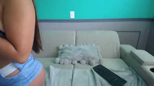 Mharia-angel-j – [Flirt4free] Girl Alone Home Alone Livecam – 2026-06-26 22:15:18