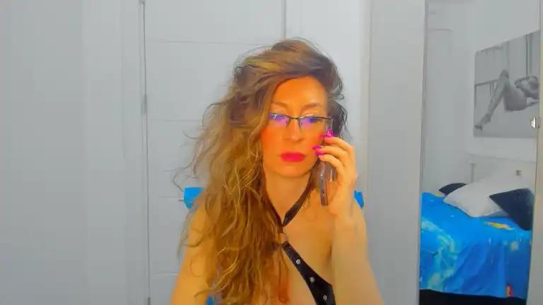 Avadearmond – [Streamate] Caught On Webcam Live Cams Web Model – 2025-04-23 02:59:29