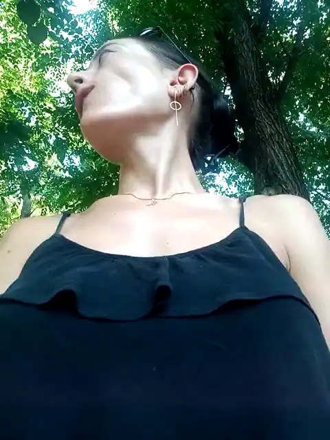 Bellajulls – [Xlovecam] Hot Babe Strips Camsex Crazy Goal – 2025-04-16 13:58:56