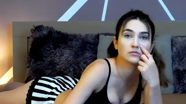 Bea-sweets – [Flirt4free] Doggy Cam Clip Gets Dirty – 2025-11-24 15:09:11