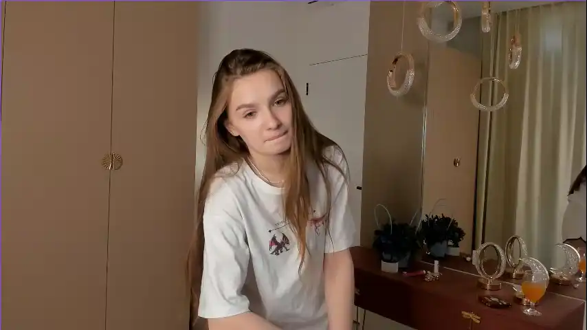 Loradutt – [Chaturbate] Pvt Young Slut Gets Dirty – 2026-01-04 12:08:02