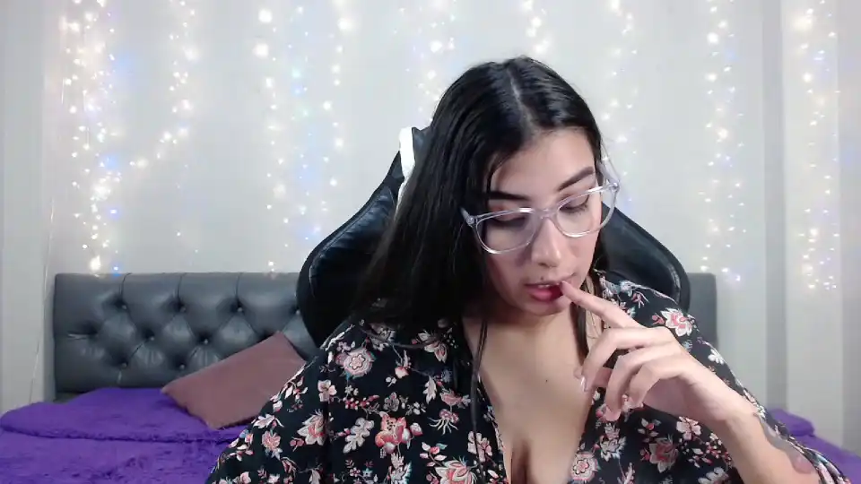 Dakotanoir – [Manyvids Live] Playful Chat Naughty – 2025-01-09 13:34:52