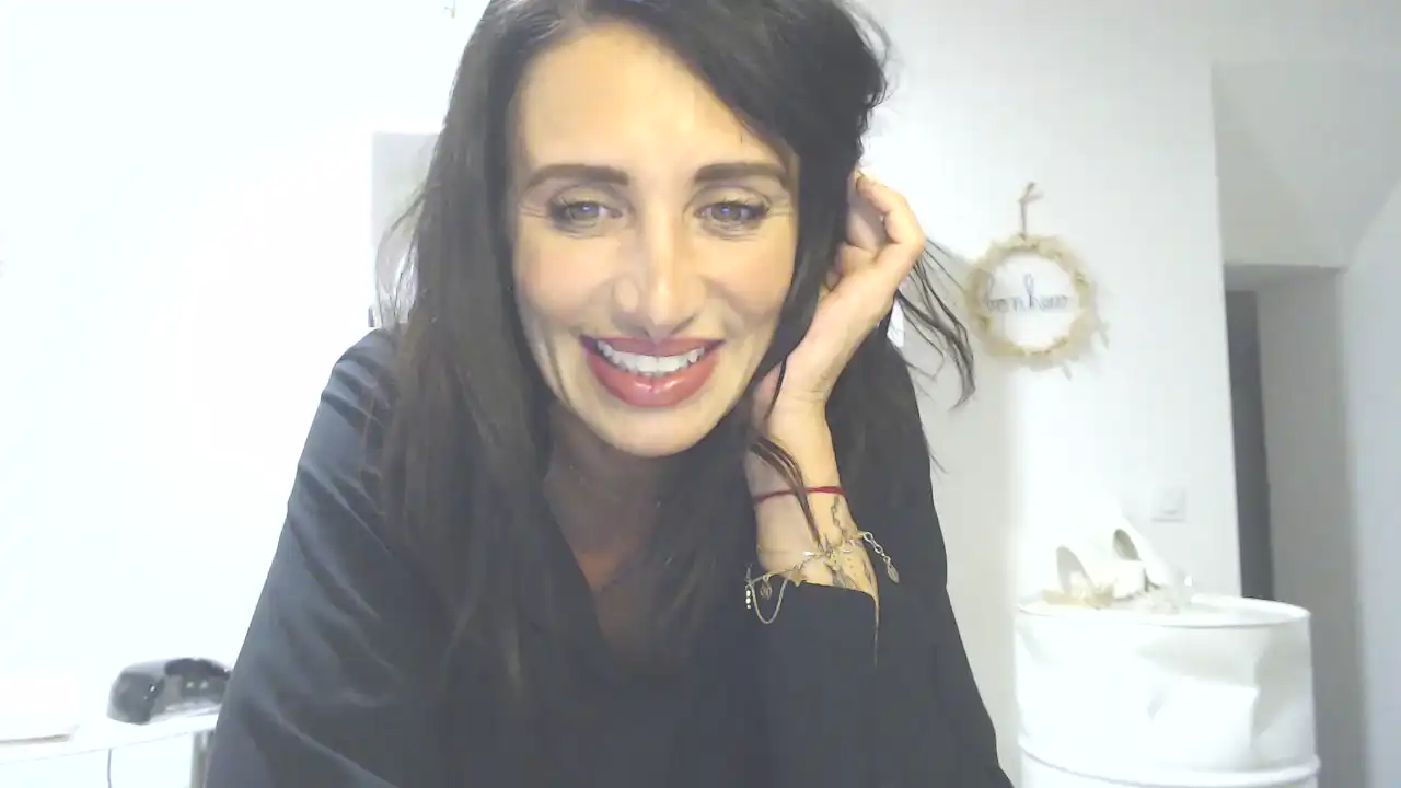 Gloryzavatrash – [Cam4] Mom Hidden Show Cam Show – 2025-06-26 21:02:29