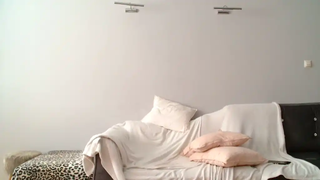 Monikaaaa22 – [Showup] Tru Private Webcam Model Webcam – 2025-01-12 04:22:49