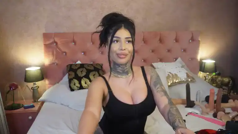 Aariss – [Streamate] Pretty Cam Model Twerking Rubbing Pussy – 2025-04-10 15:32:07
