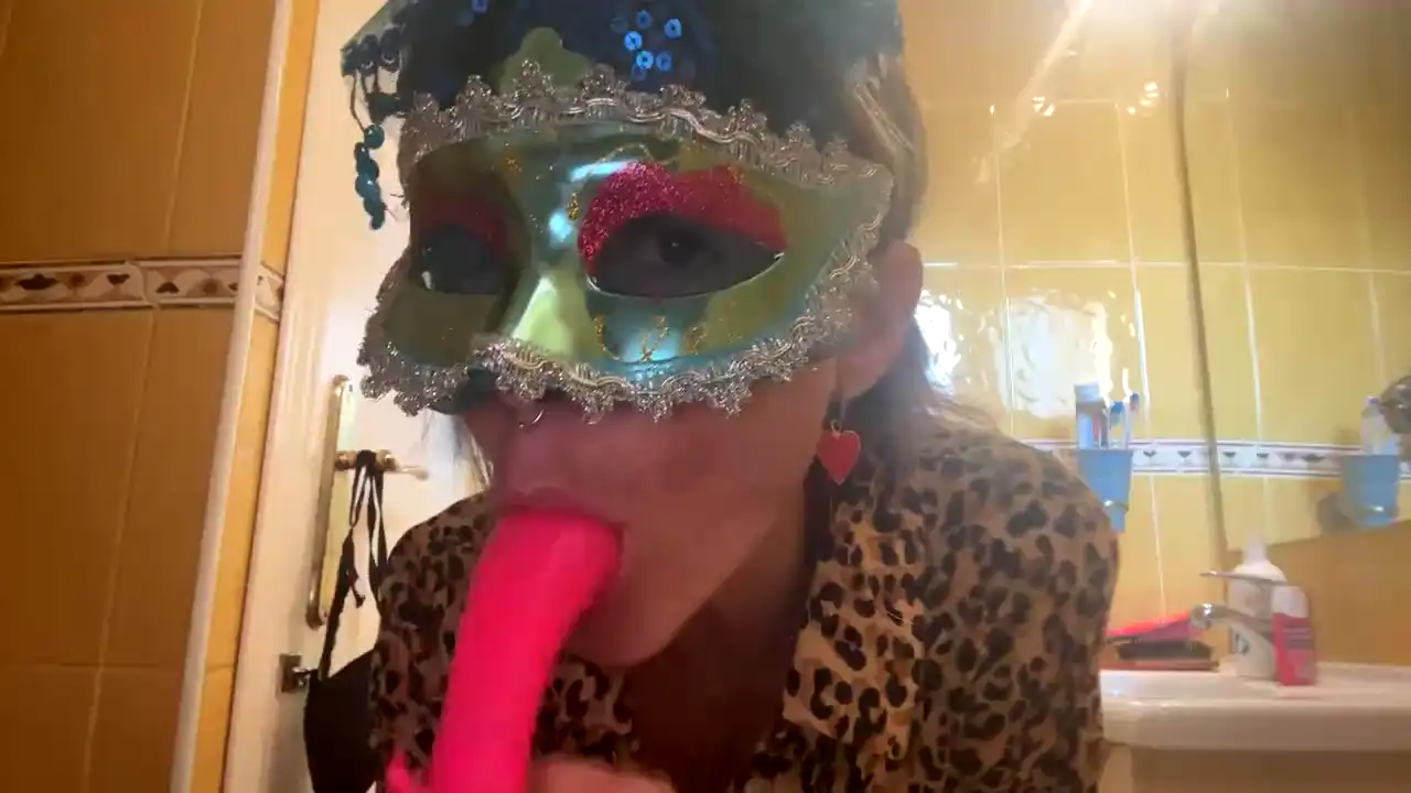Bombon_cereza – [Amateur.tv] Lips Roleplay Suck Dick – 2025-02-20 11:17:11