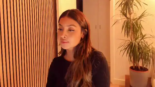 Emiliana-lowell – [Flirt4free] Record Sexy Girl Adult – 2025-06-13 20:00:29