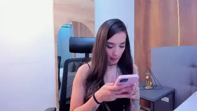 Emily-sands – [Flirt4free] Erotic Hot Show New Video – 2025-10-10 04:51:50