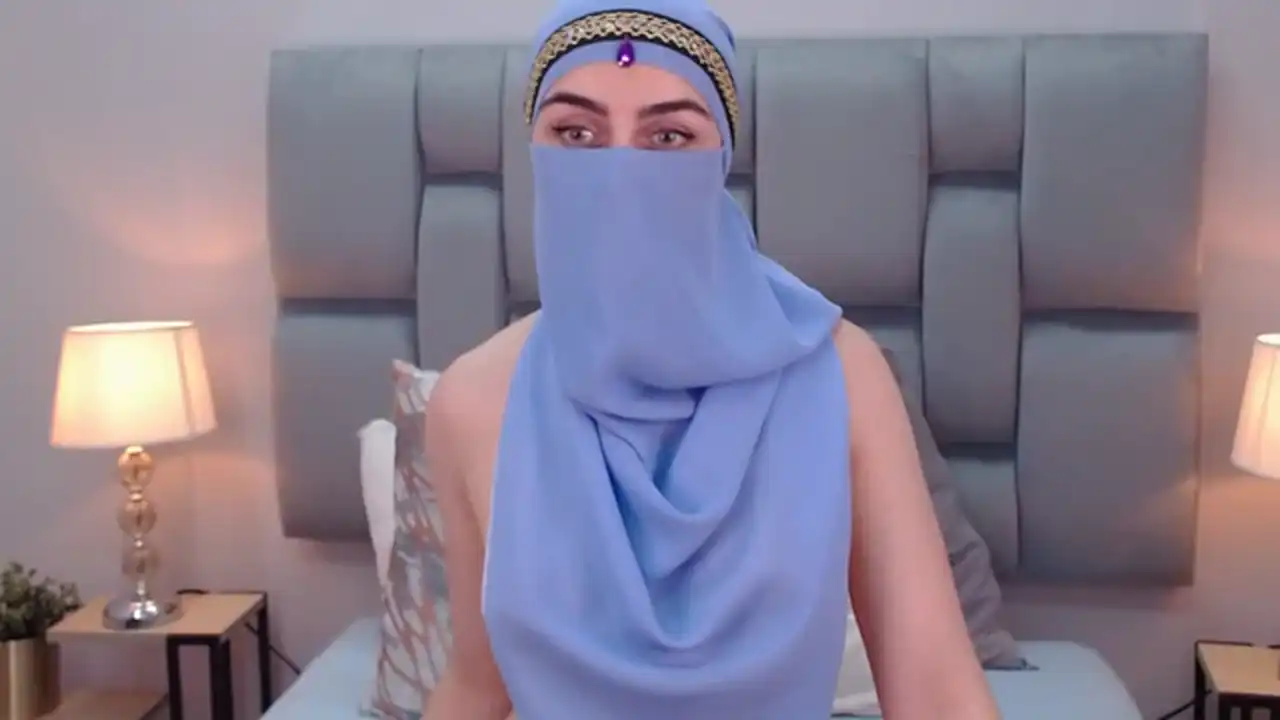 Aliah-manzur – [Flirt4free] Lovense Friendly Free Watch – 2025-02-13 06:38:38