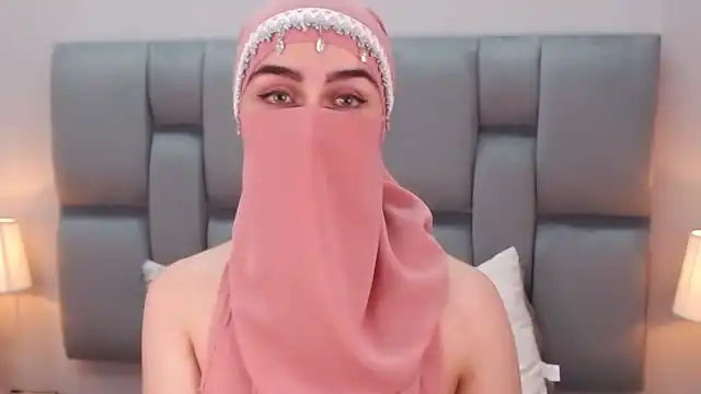 Aliah-manzur – [Flirt4free] Cam Show Twerking Crazy – 2025-03-24 07:49:18