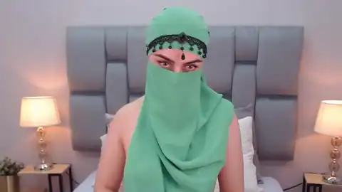 Aliah-manzur – [Flirt4free] Oral Dick Flashing Ass – 2025-03-27 17:27:37