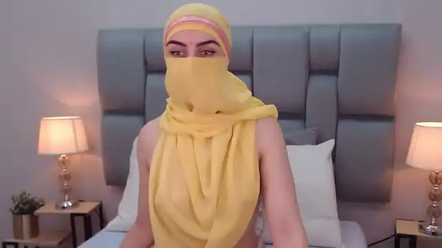 Aliah-manzur – [Flirt4free] Sexy Sister Does Everything Lesbian – 2025-02-06 06:51:57