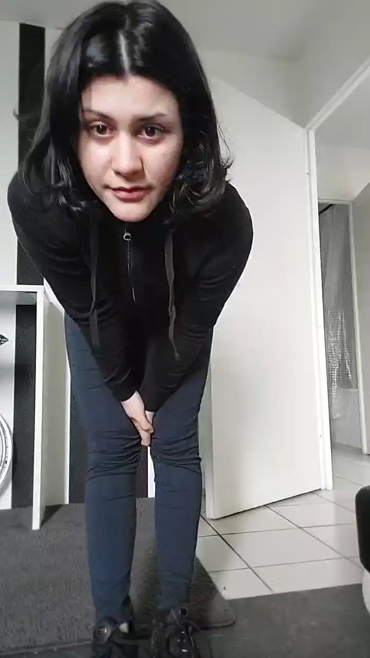 Mmeprincess45 – [Cam4] Cam Clip Best Lips – 2026-05-19 23:18:49