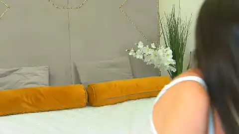 Maryjane-woods – [Flirt4free] Sensual Russian Girl Gets Dirty – 2025-02-26 22:06:19