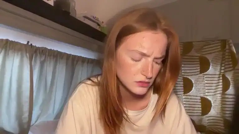 Honeysuckleuk – [Streamate] Prostitetus Realsex Horny – 2025-03-21 00:48:12