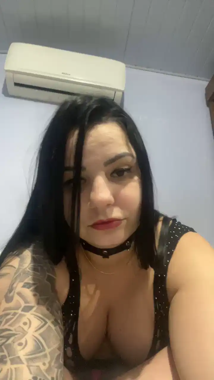 Nairobe196 – [Cam4] Sexy Girl Horny Pvt – 2025-01-25 05:52:23