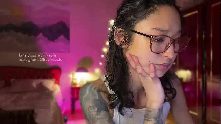 _octopussy_ – [Chaturbate] Fingering Surprise Natural Body – 2025-03-06 02:12:44