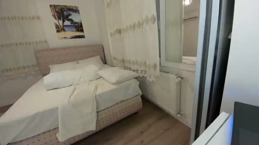 Ehotlovea – [Chaturbate] Recording Babe Masturbate – 2025-01-07 06:45:07
