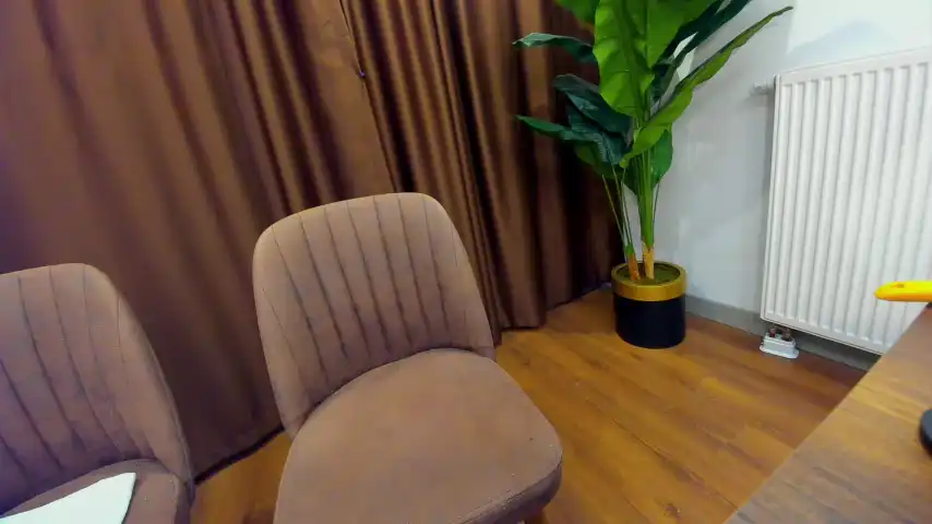 Ehotlovea – [Chaturbate] Adult College Girl Webcam Recording – 2025-06-18 03:45:20