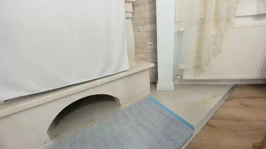 Ehotlovea – [Chaturbate] Live Show Webcam Goddes Flashing Ass – 2026-05-24 20:25:38