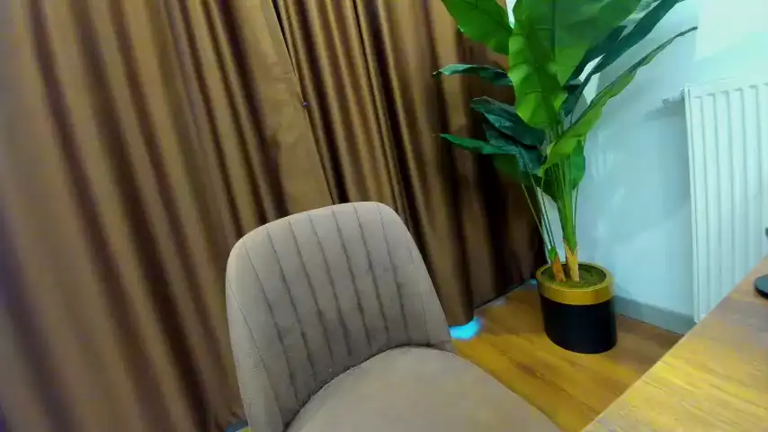 Ehotlovea – [Chaturbate] Sexual Addiction Crazy Mom – 2025-04-19 01:24:54