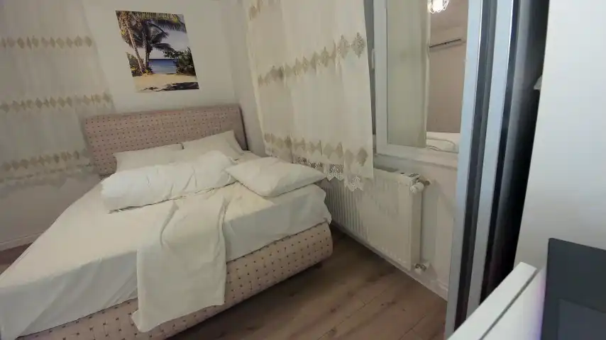Ehotlovea – [Chaturbate] Chat Stream Record Pussy – 2025-06-05 15:14:33