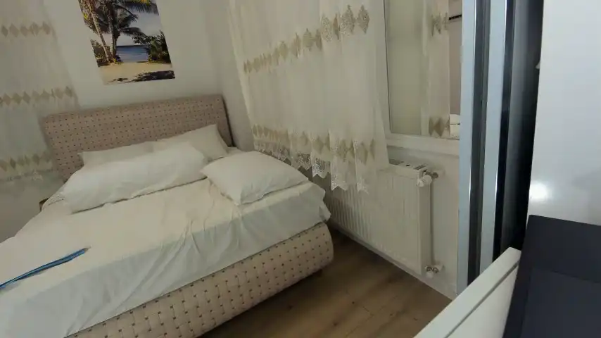 Ehotlovea – [Chaturbate] Female Orgasm Real Striptease – 2025-01-25 08:08:11