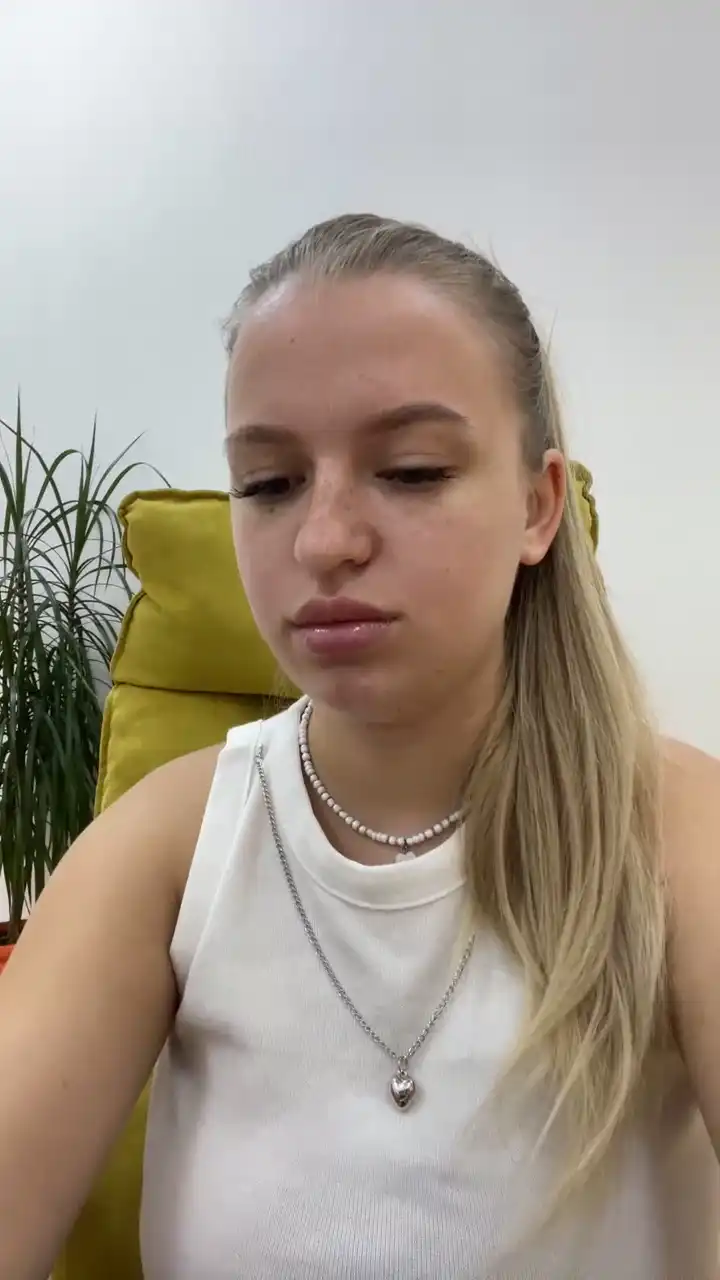Mashabella – [Xlovecam] Lips Oral Pussy – 2025-12-25 04:18:37