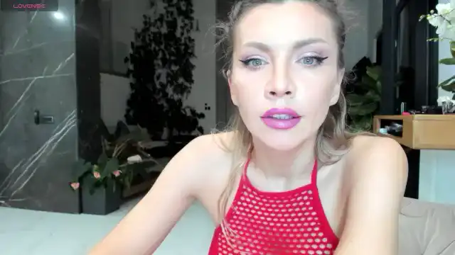 Jolielouwho – [Myfreecams] Flashing Ass Fantastic Boobs Licking – 2025-06-04 16:47:43