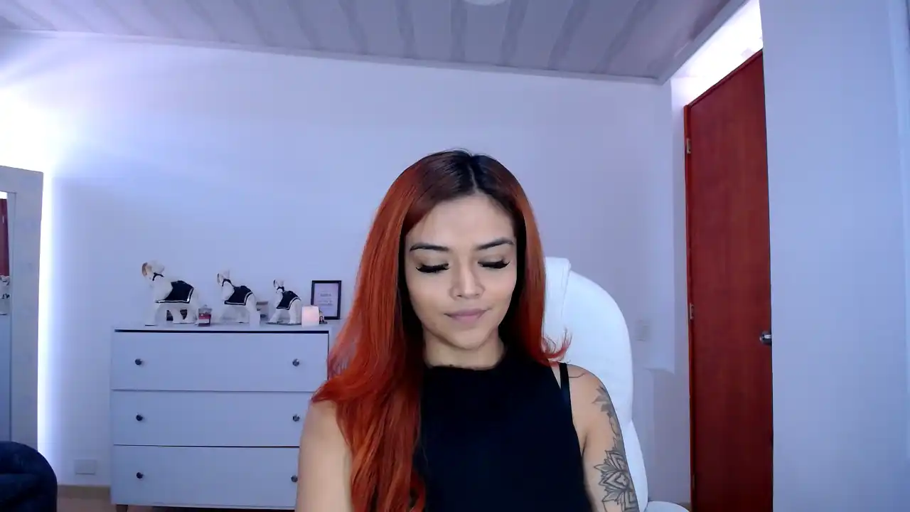 Majojones – [Xlovecam] Nude Girl Only Fun Club Video Cum – 2025-01-06 13:11:08