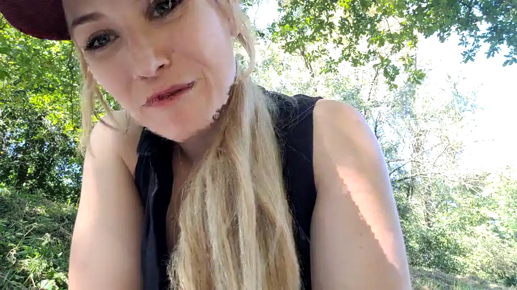 Lorekassholek – [Showup] First Time Camwhores Fuck Her Hard – 2025-10-17 22:27:30