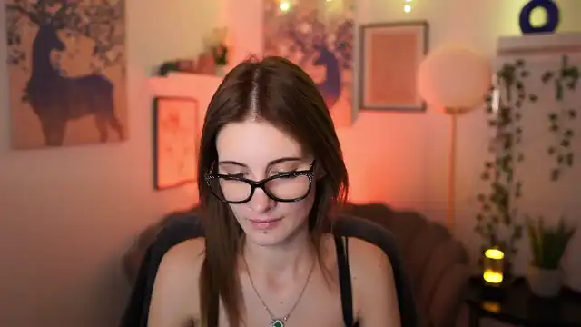Ellie_shae – [Myfreecams] Caught On Webcam Twerking Super – 2025-09-21 11:36:54