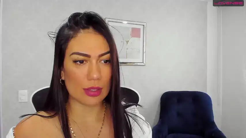 Emillybrowm – [Chaturbate] Record Sexy Girl Tru Private – 2026-05-11 14:53:14