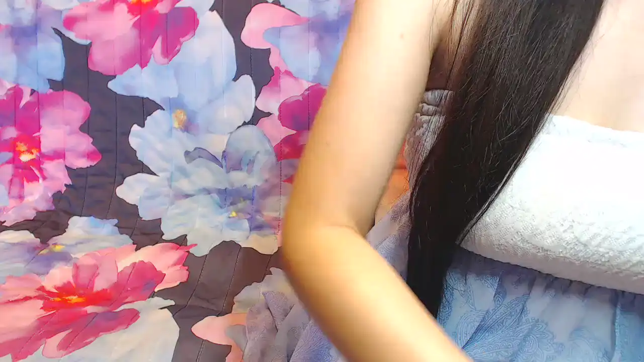 Sayuri703 – [Sakuralive] Hot Babe Strips Real Slut Sweet Girl – 2025-08-01 03:27:09