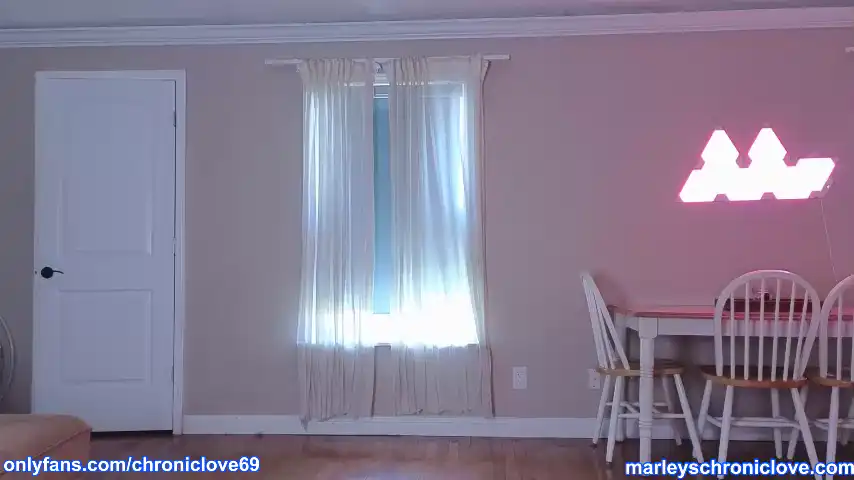 Chroniclove – [Chaturbate] Lesbian Wild Babe Big Tip Goal – 2025-03-12 23:03:39