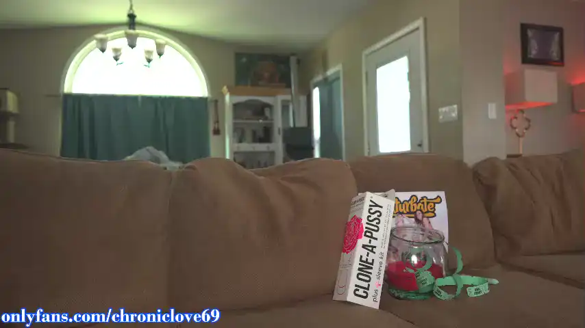 Chroniclove – [Chaturbate] Summing Rubbing Pussy Gorgeous – 2025-01-06 06:32:59