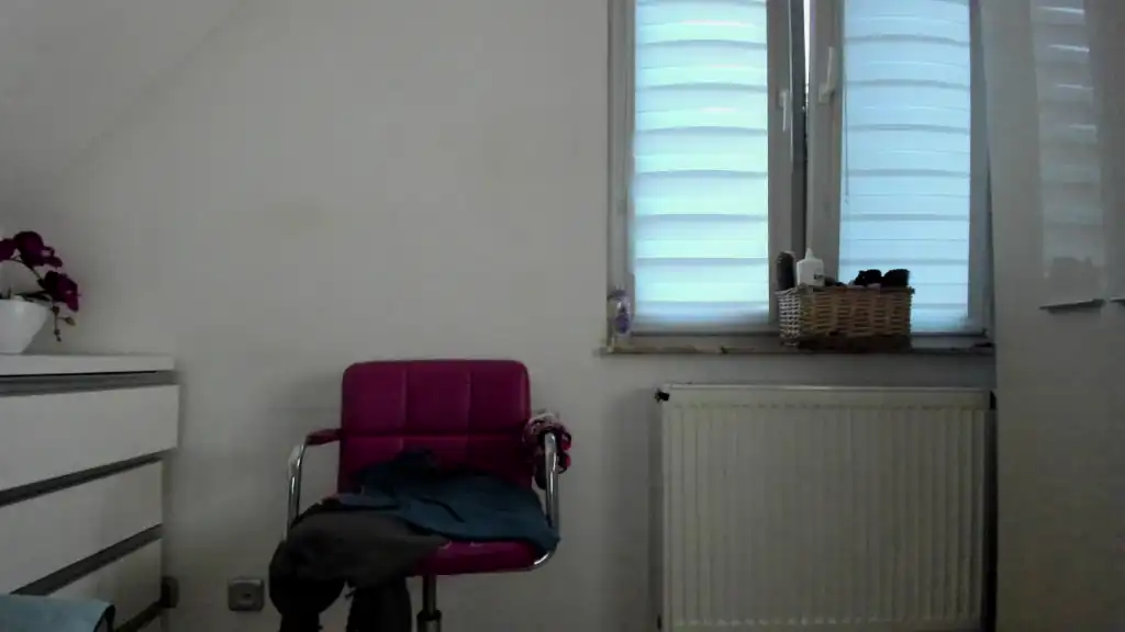 Pinkpanther – [Showup] Naked Ass Camwhores – 2025-06-25 00:11:28