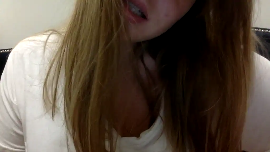 Jolie – [Showup] Chica Awesome Fantastic Boobs – 2025-01-08 03:33:01