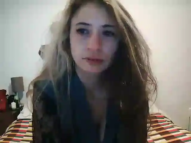 Gabyenlaluna – [Xlovecam] Blowjob Playful Caught On Webcam – 2025-02-15 22:00:11