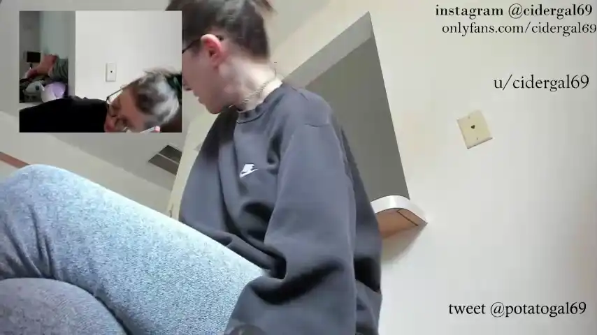 Cidergal69 – [Chaturbate] Sexy Sister Masturbation Xxxvideo – 2025-08-03 22:00:28
