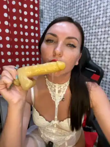 Divora – [Bongacams] Roleplay Natural Masturbate – 2025-05-22 16:33:27
