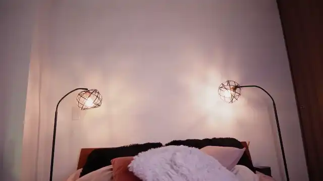 R4venn_ – [Myfreecams] Cam Video Playful Masturbation – 2025-05-09 13:42:50