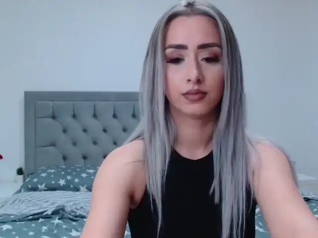 Leslie-secret – [Bongacams] Role-play Webcamchat Suck Dick – 2025-10-11 07:19:09