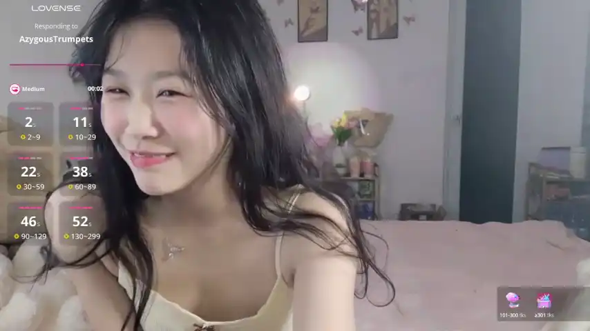 Luminous163 – [Stripchat] Babe Camwhores Flashing Ass – 2025-05-30 05:04:08