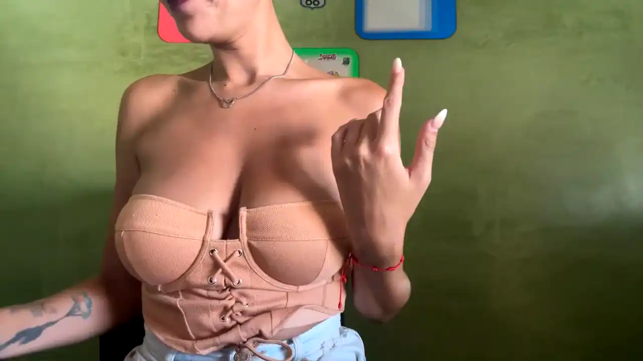 Patrymalaga – [Amateur.tv] Tru Private Nora Body – 2025-09-04 00:46:16