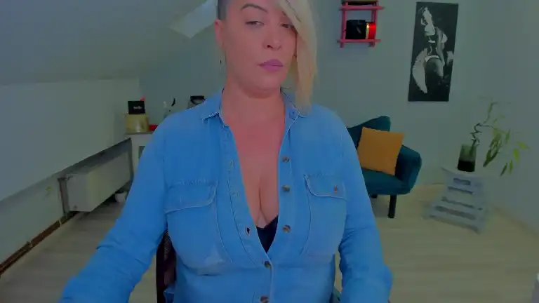 Alessiabliss – [Streamate] Webcamchat Huge New Video – 2025-12-15 11:47:24
