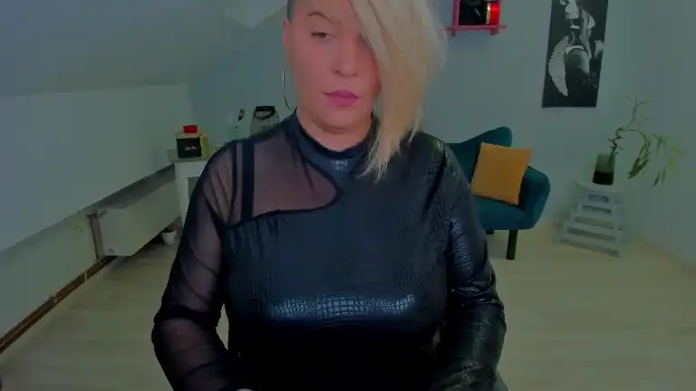 Alessiabliss – [Streamate] Sexy Girl Stunning Gets Lucky – 2025-06-15 18:07:53
